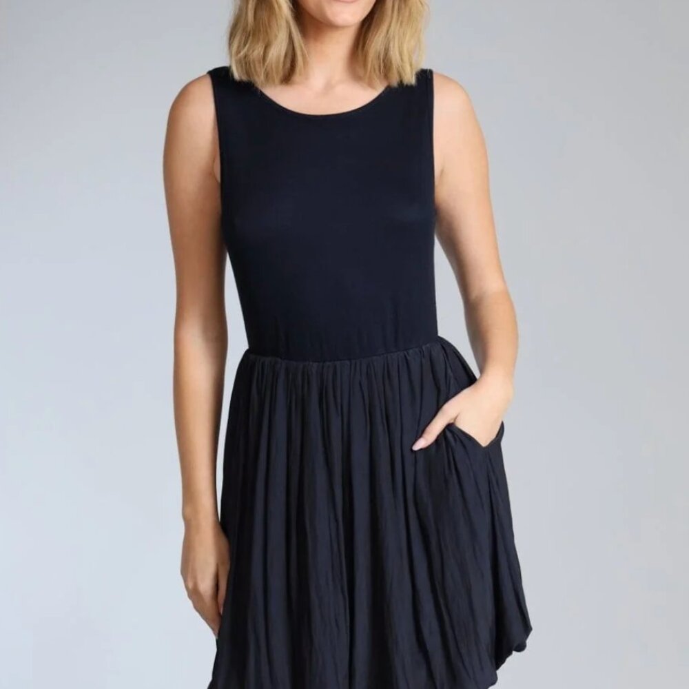 Lola & Sophie Mixed Media Balloon Tank Dress. Size Medium. Navy